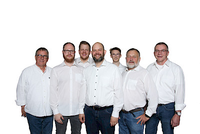 Zum Team gehören v.l.n.r. Josef Hunhold, Philipp Risse, Phil Siggemann, Michael Altemark, Leon Haase, Viktor Altemark, Manfred Millan sowie Marcel Risse, Jonathan Hunold und Lars Effertz, die leider nicht auf dem Bild sind.