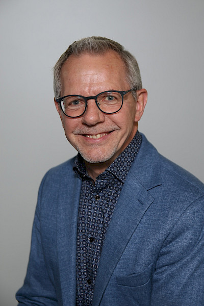 Portrait von Burkhard Schlüter