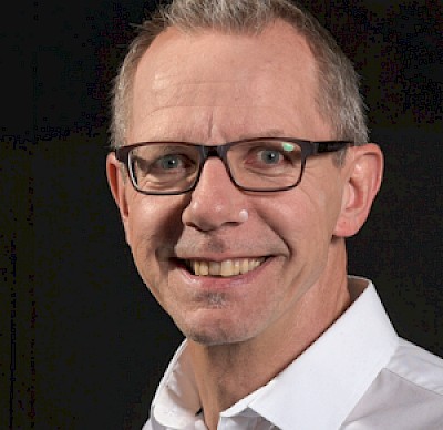 Portrait von Burkhard Schlüter