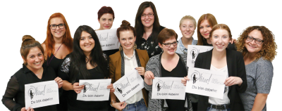 Salwa Ezo, Anna Speckmann, Nuriye Sarim, Nadine Oetterer, Julia Zeidler, Kerstin Blanke, Nina Fischer, Julia Lollies, Enza Legrottaglie, Franzi Lollies und Juliette Beke