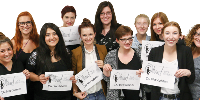 Salwa Ezo, Anna Speckmann, Nuriye Sarim, Nadine Oetterer, Julia Zeidler, Kerstin Blanke, Nina Fischer, Julia Lollies, Enza Legrottaglie, Franzi Lollies und Juliette Beke