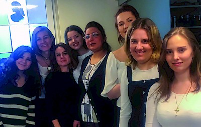 Marianne Horn, Surprit Kaur, Swetlana Schulmeister, Samantha Sgnonina, Amy Banmann, Leonie Pollrich, Manon Seppel, Rosein Abulhasan