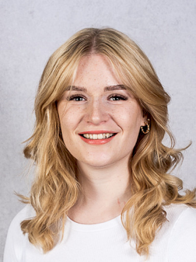 Portrait von Stefanie Höwekamp